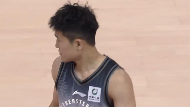 赛地聚焦：CBA季后赛今夜热度飙升，山东男篮扳平良机，压力陡增，数据趋势出现新变化的简单介绍-九游体育怎么买球